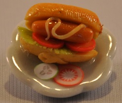 Hot dog & salad 1 plate