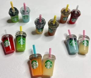 2 takeaway Starbuck drinks - Image 2