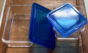 Plastic food boxes set of 2 - Image 2